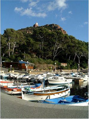 Port du Poussaï, Le Dramont